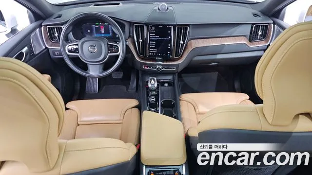 Volvo XC60 2022