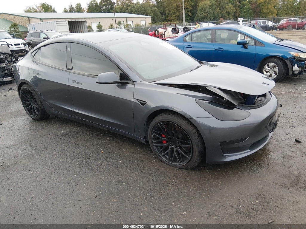 Tesla Model 3 2022