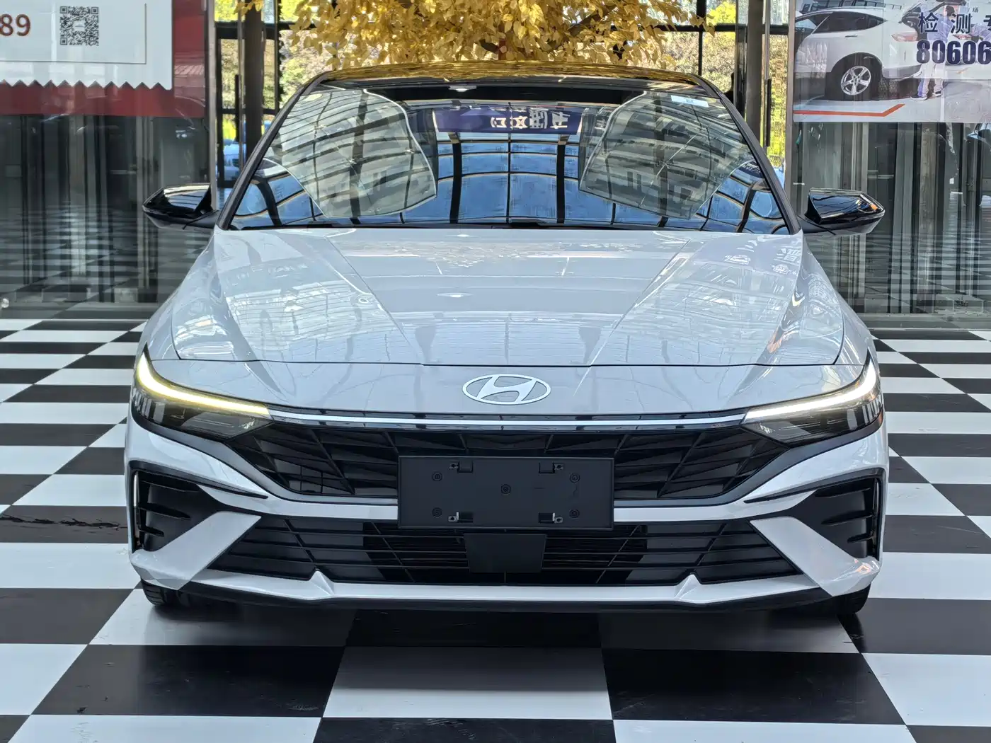 Hyundai Elantra 2023