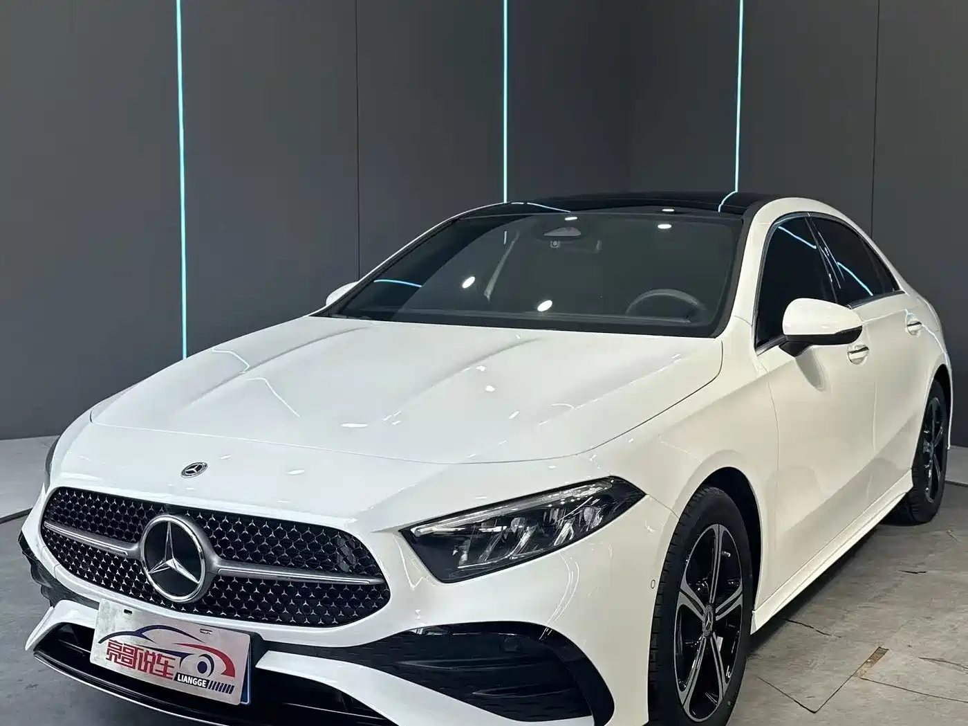 Mercedes-Benz A-Класс 2024