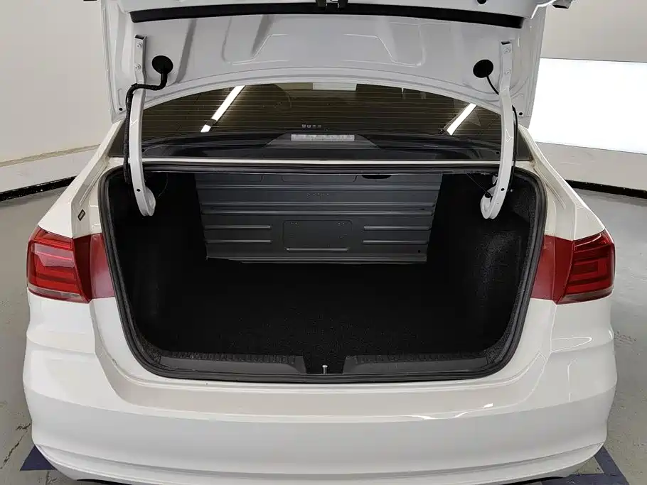 Volkswagen Santana 2023