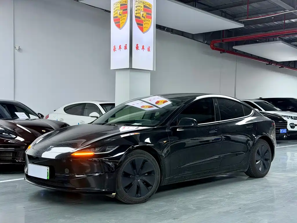 Tesla Model 3 2023