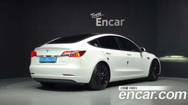Tesla Model 3 2021