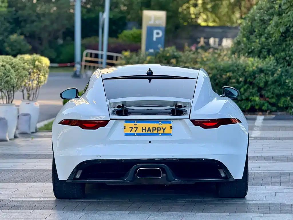 Jaguar F-Type 2021