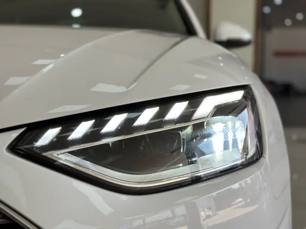 Audi A4 2021