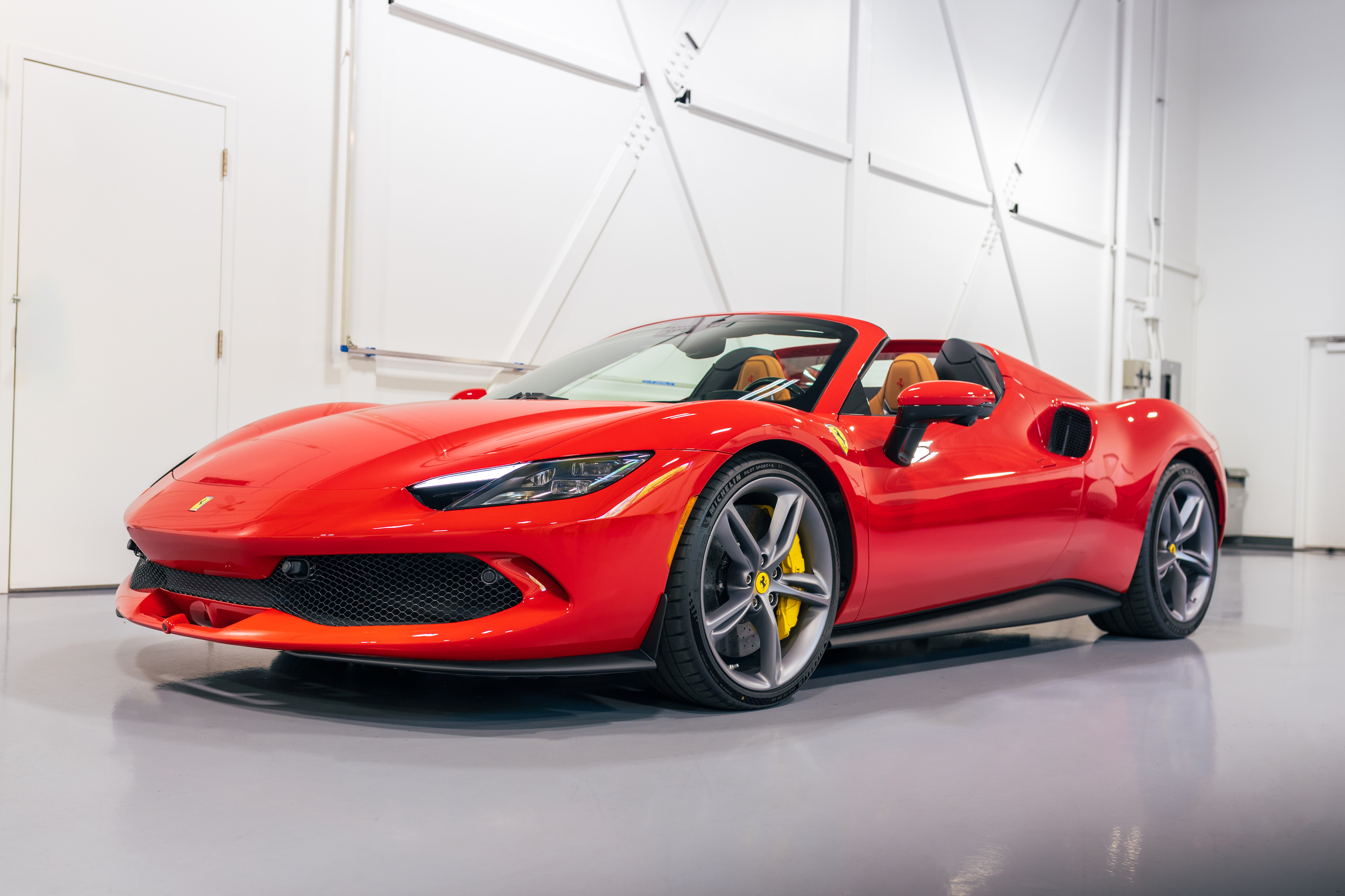 Ferrari 296 GTS 2023