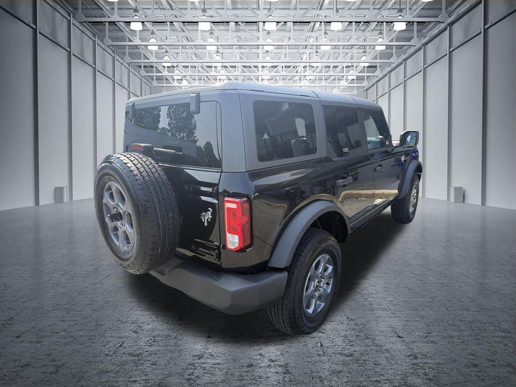 Ford Bronco 2024