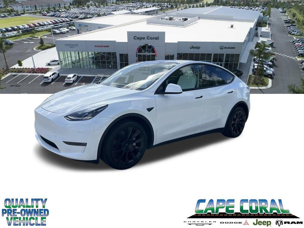 Tesla Model Y 2024