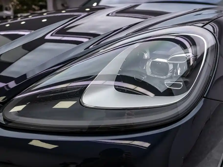 Porsche Cayenne 2022