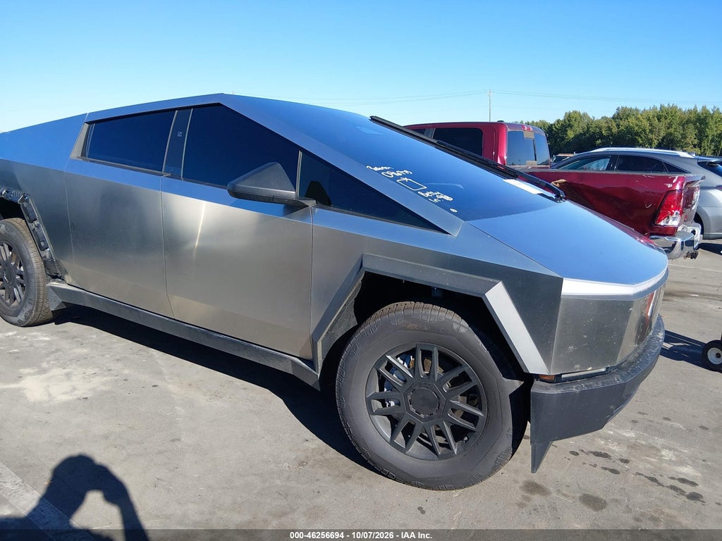 Tesla Cybertruck 2026