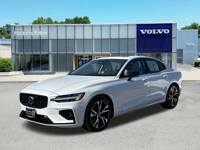 Volvo S60 2025