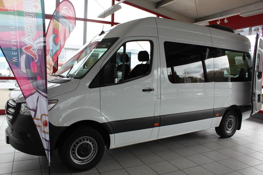Mercedes-Benz SPRINTER 2024