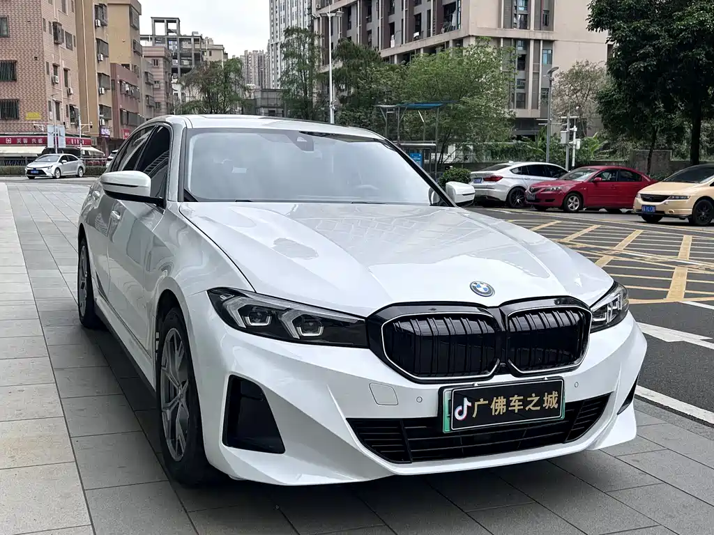 BMW i3 2024