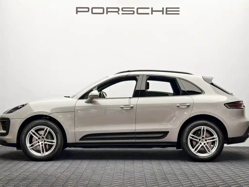Porsche Macan 2024