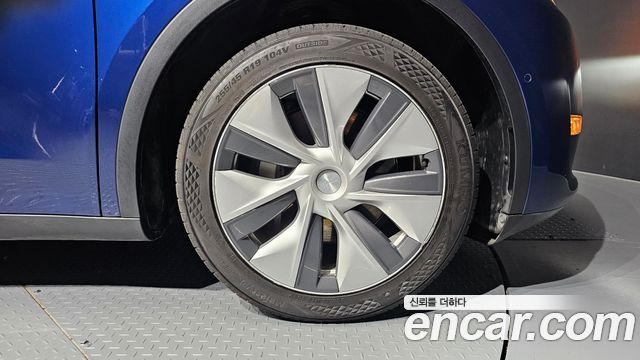 Tesla Model Y 2021