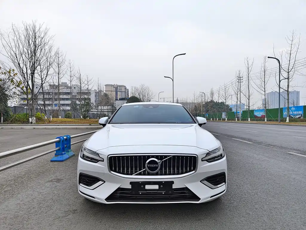 Volvo S60 2020