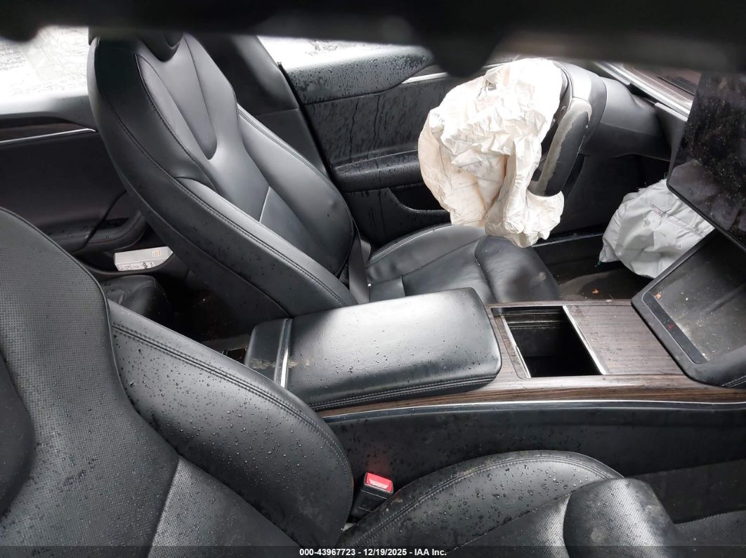 Tesla Model S 2023