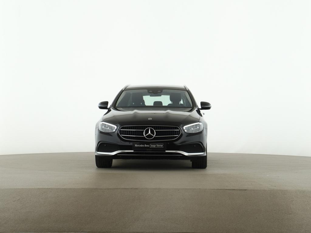 Mercedes-Benz E 300 2022