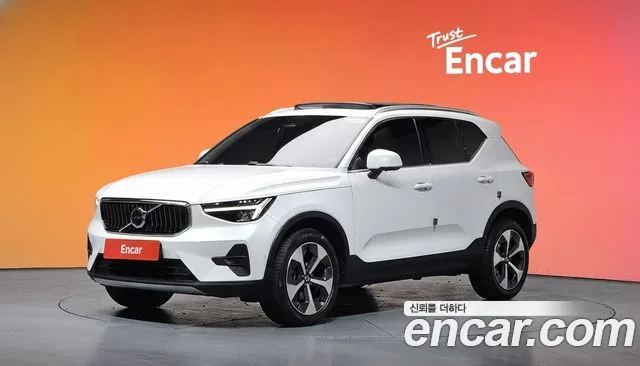 Volvo XC40 2023