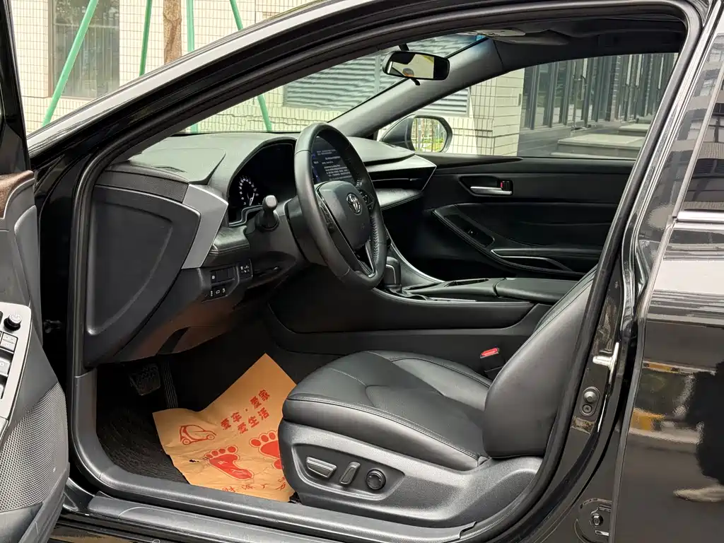 Toyota Avalon 2023