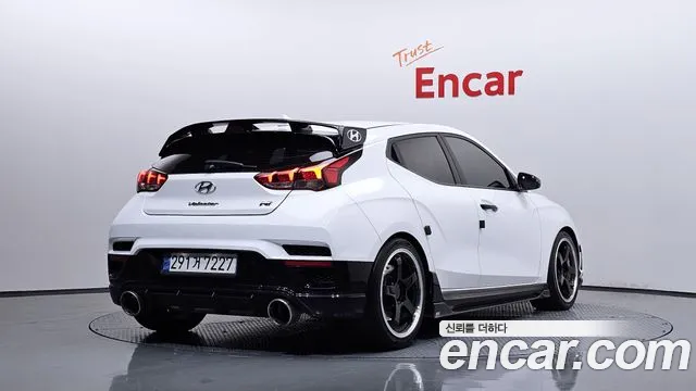 Hyundai Veloster 2021