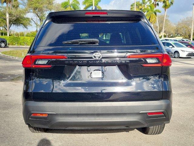 Toyota Grand Highlander 2024