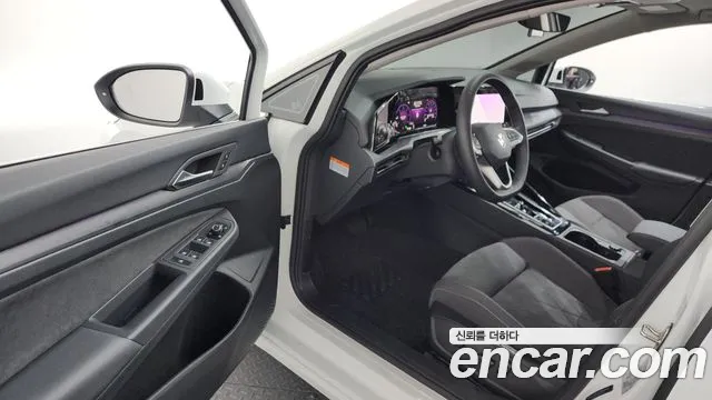 Volkswagen Golf 2024
