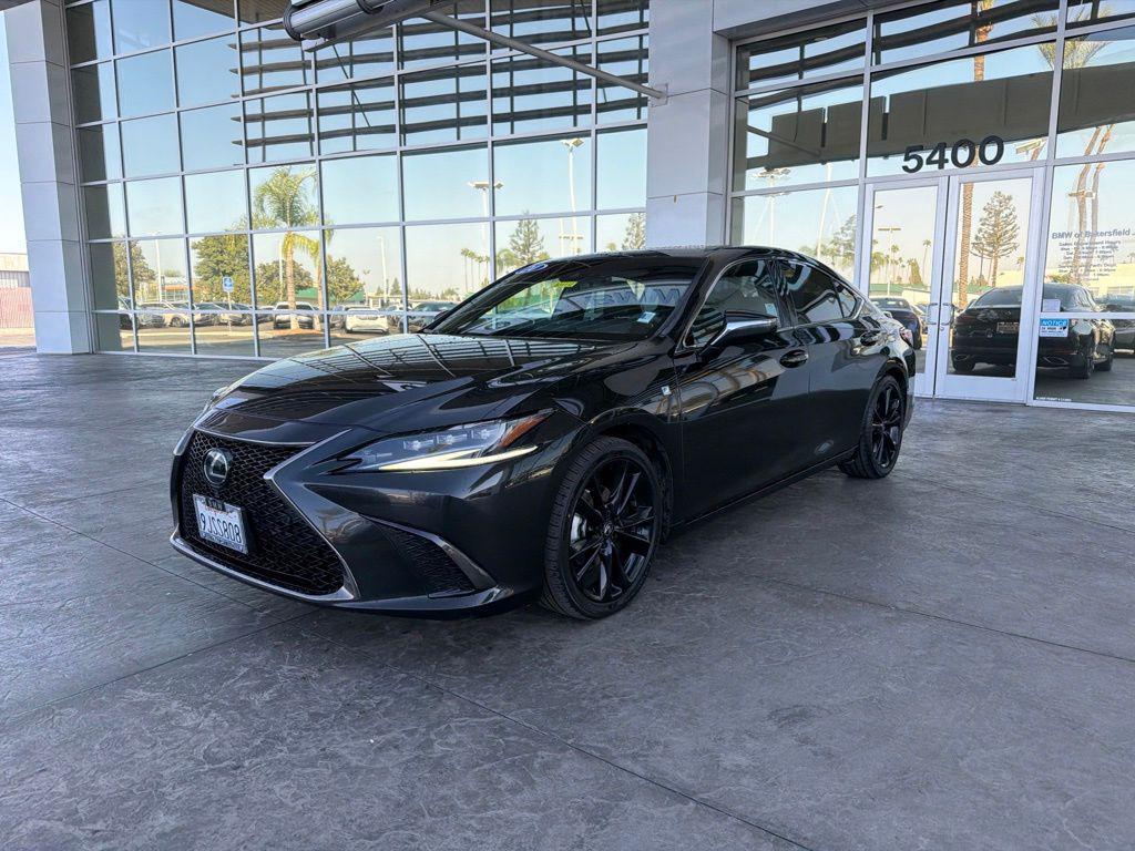 Lexus ES 2024