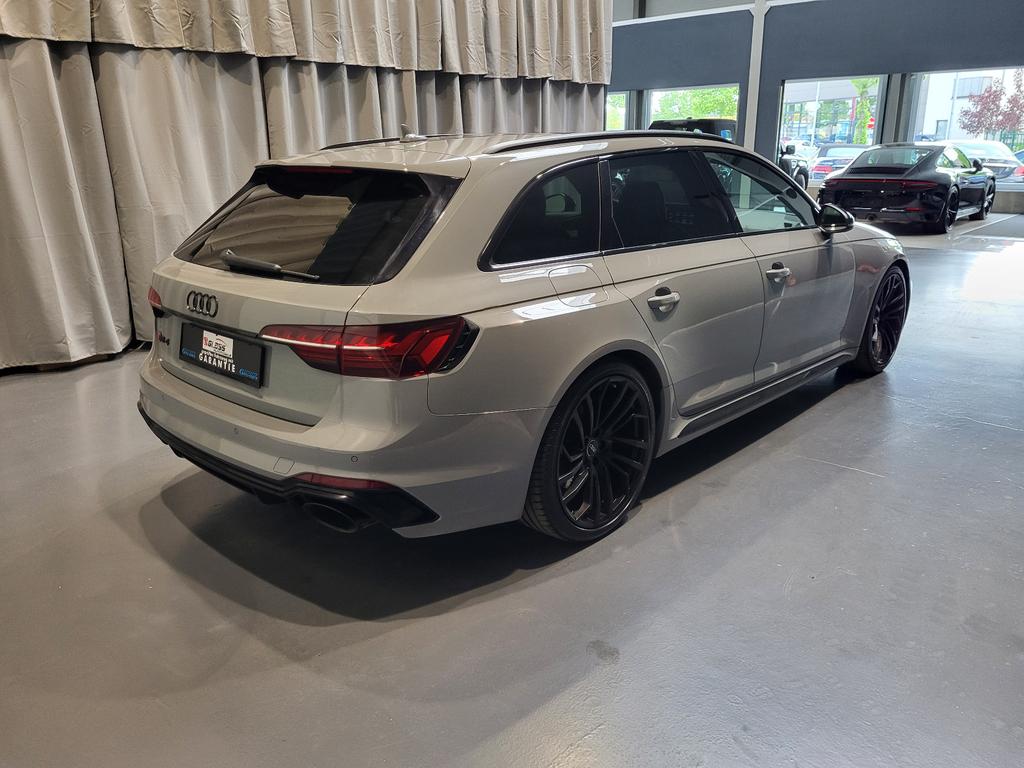 Audi RS4 2020