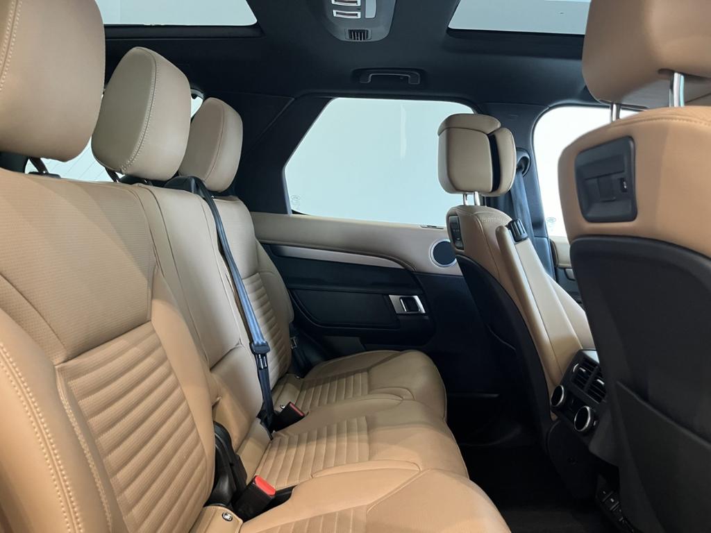 Land Rover Discovery 2023