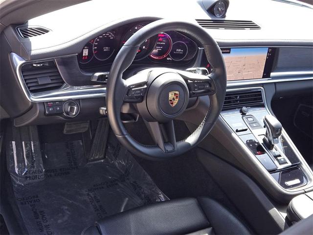 Porsche Panamera 2023