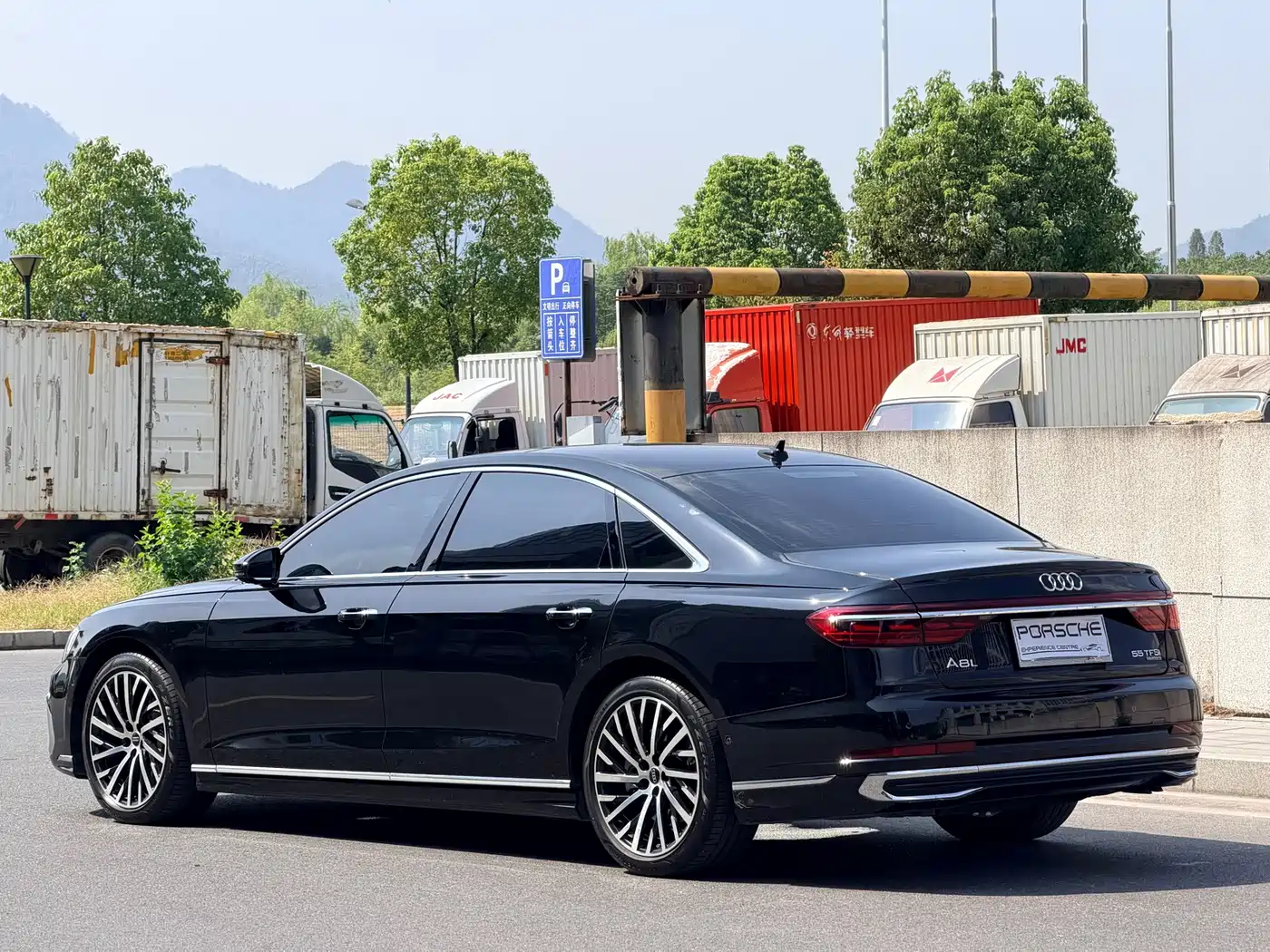 Audi A8 2023