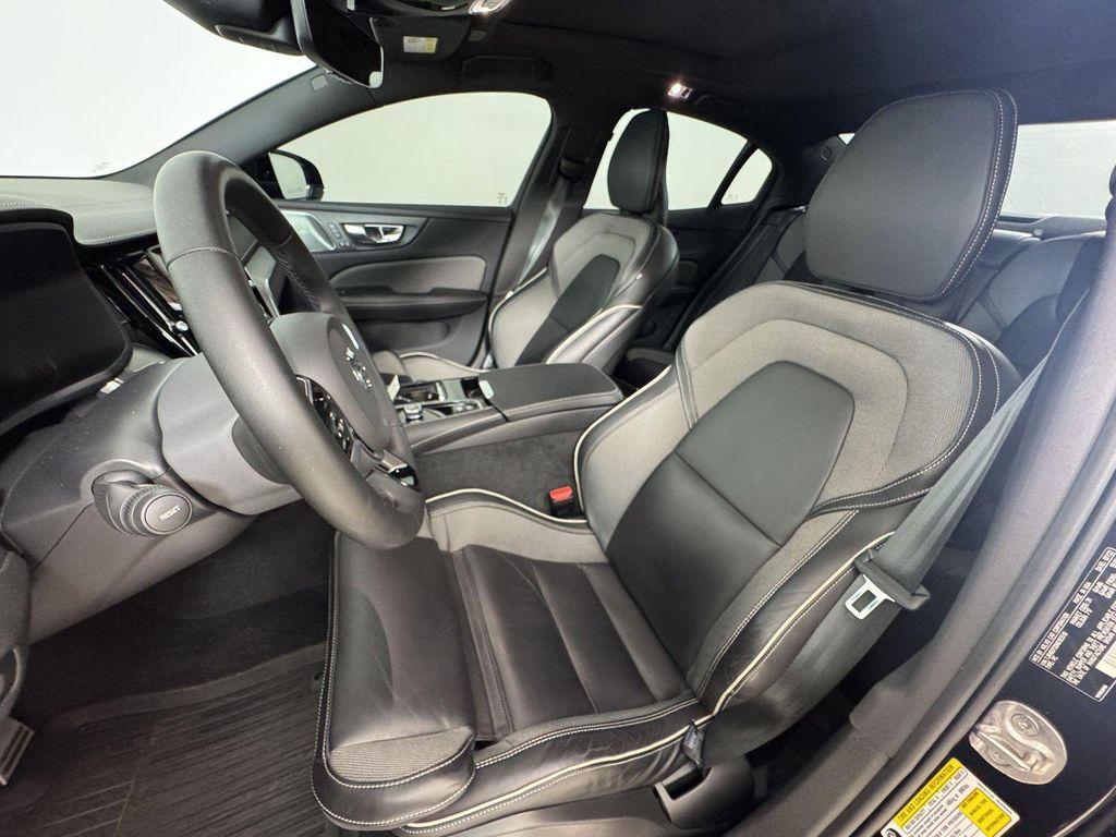 Volvo S60 2022