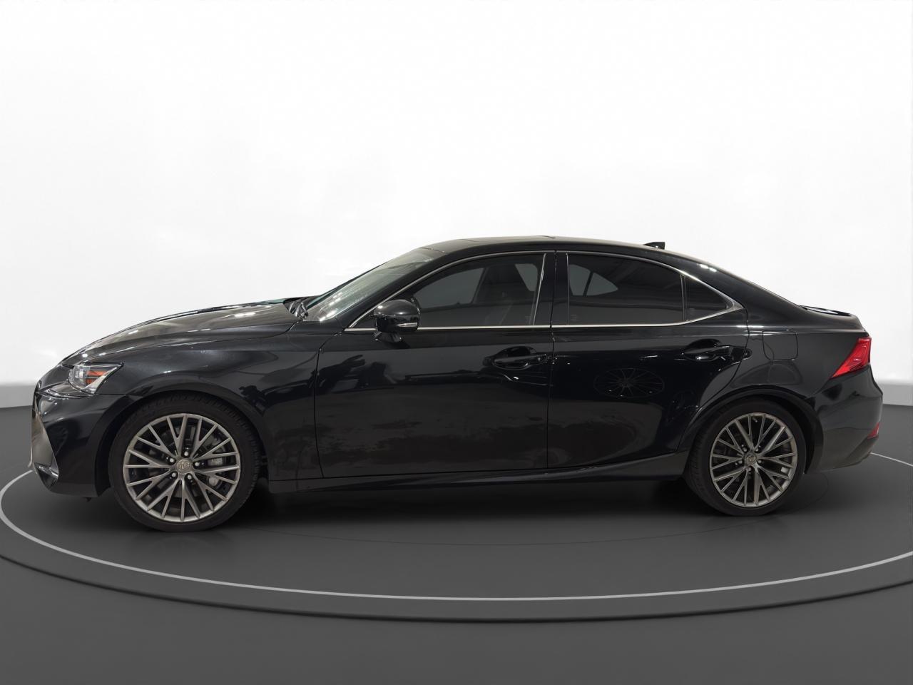 Lexus IS 2020