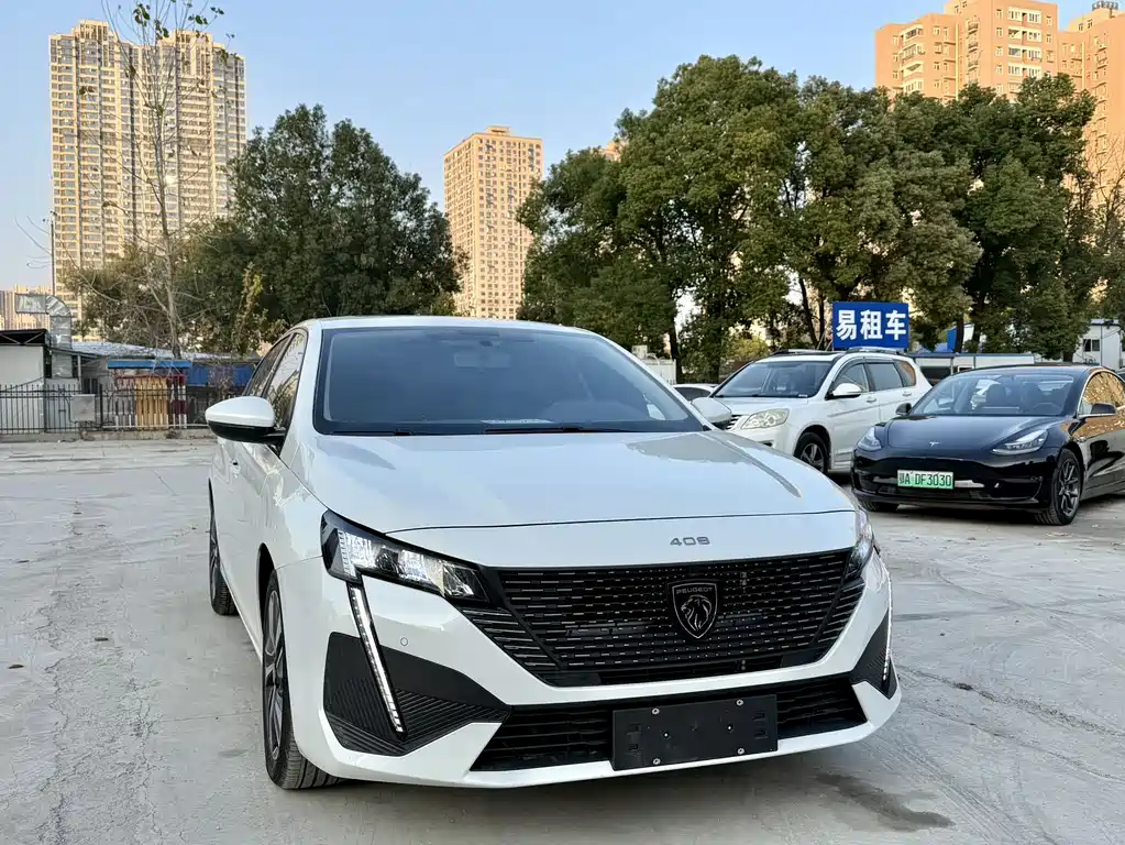 Peugeot 408 2025