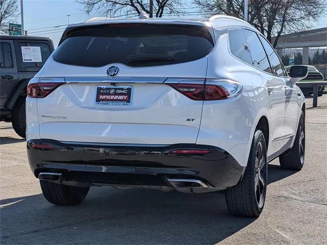 Buick Enclave 2023