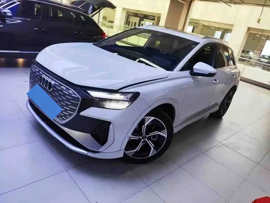 Audi Q4 e-tron 2023