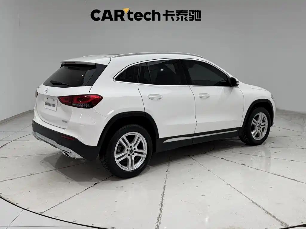 Mercedes-Benz GLA 2023
