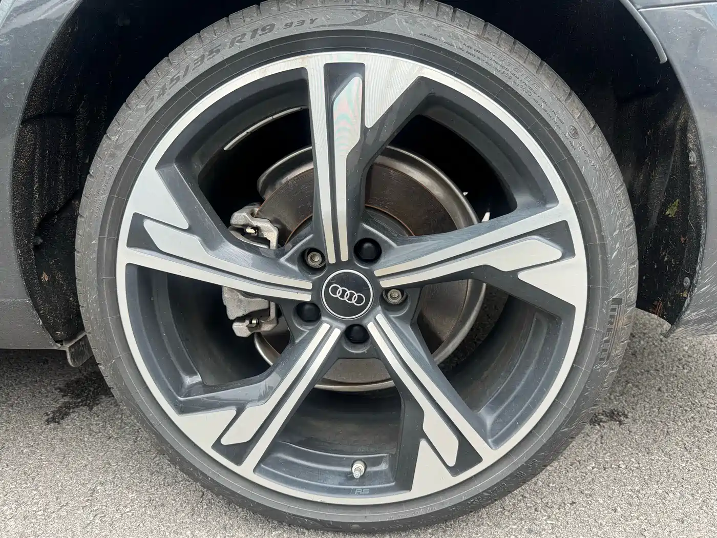 Audi A4 2024