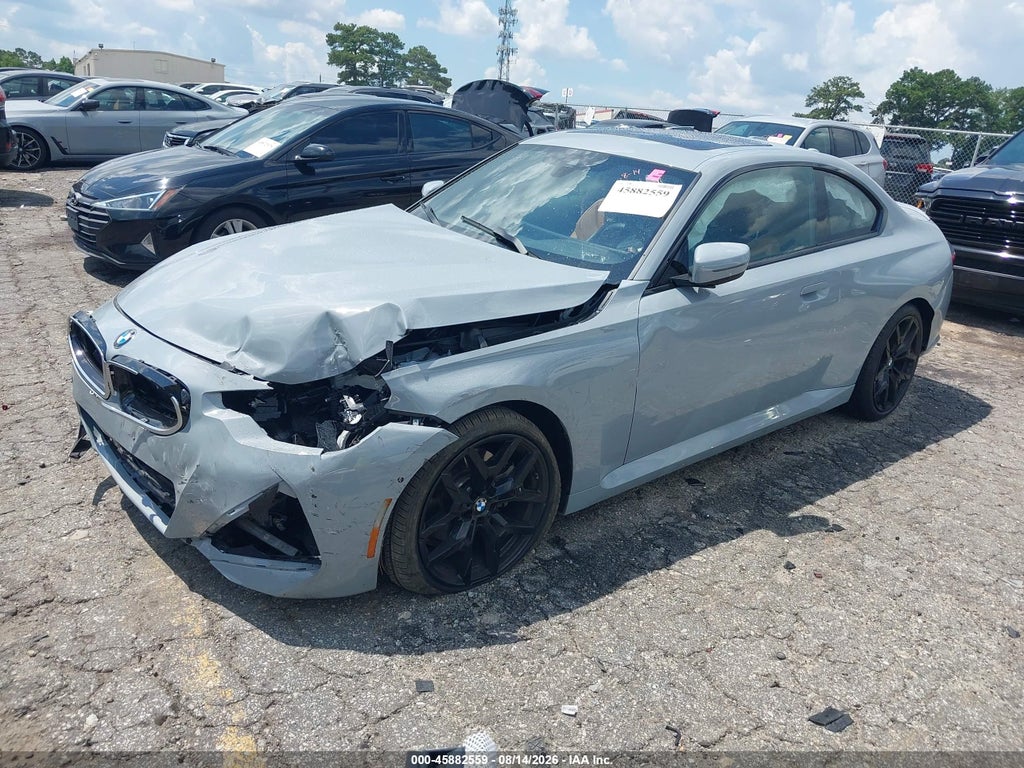 BMW 230 2026