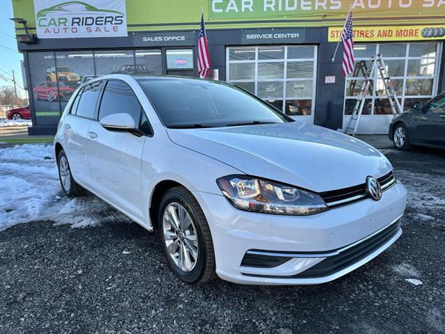 Volkswagen Golf 2021