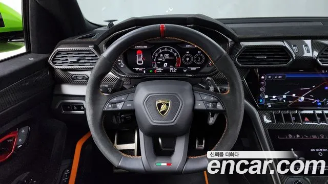Lamborghini Urus 2024
