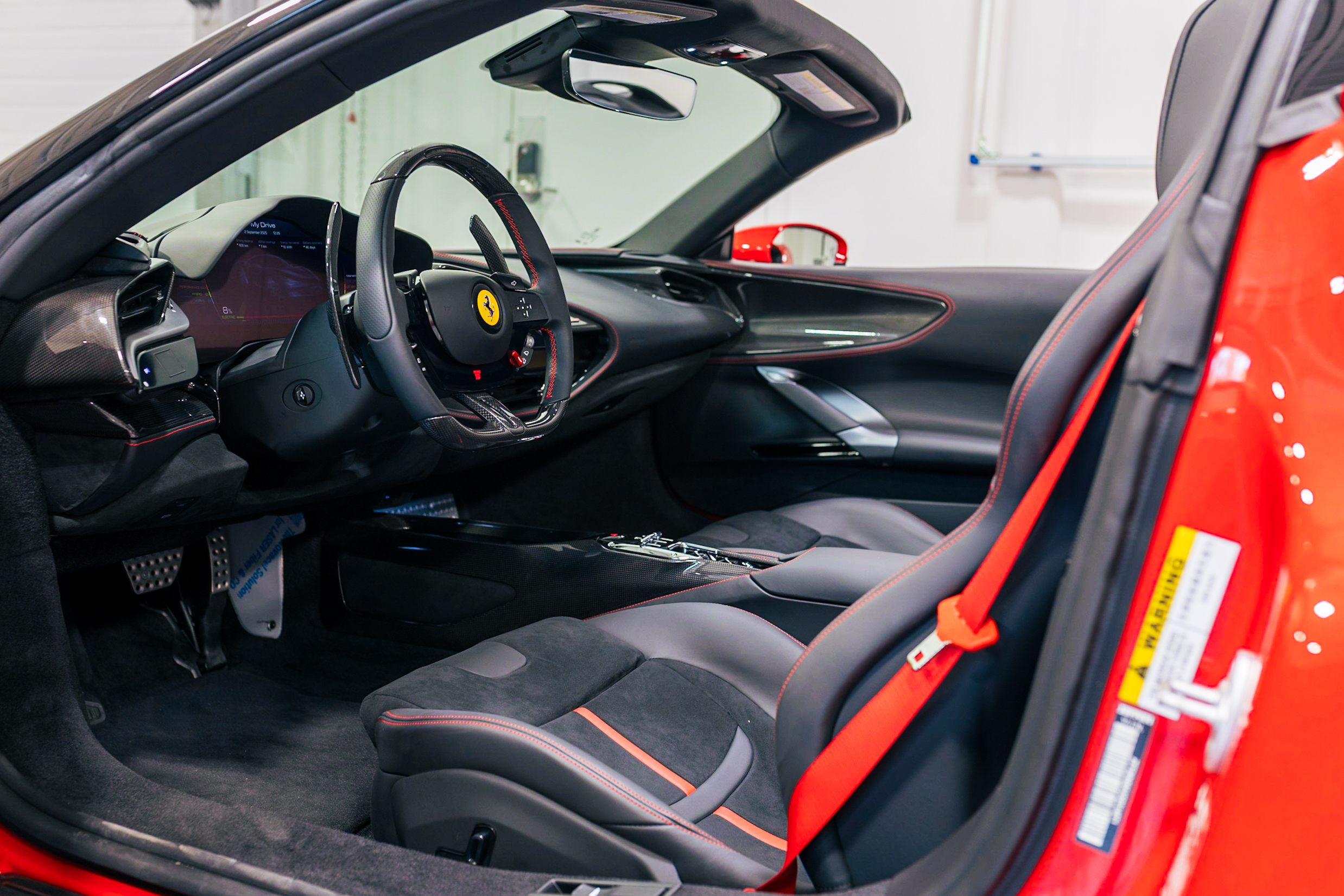 Ferrari SF90 2025