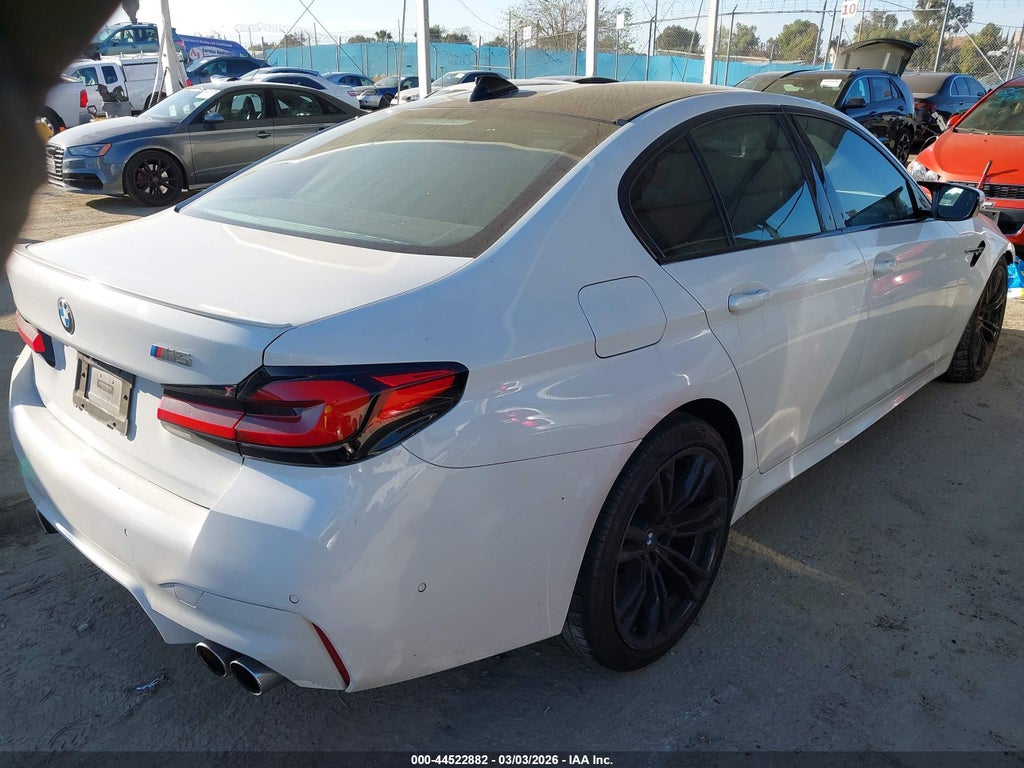 BMW M5 2021