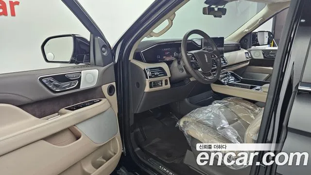 Lincoln Navigator 2022