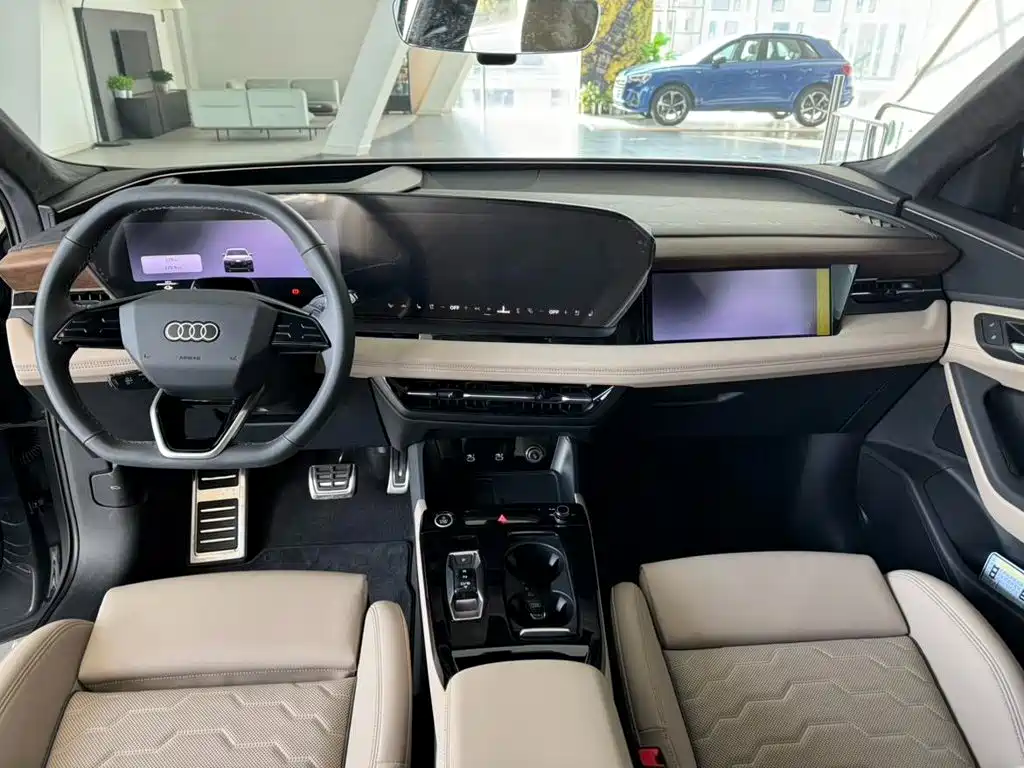 Audi e-tron 2025