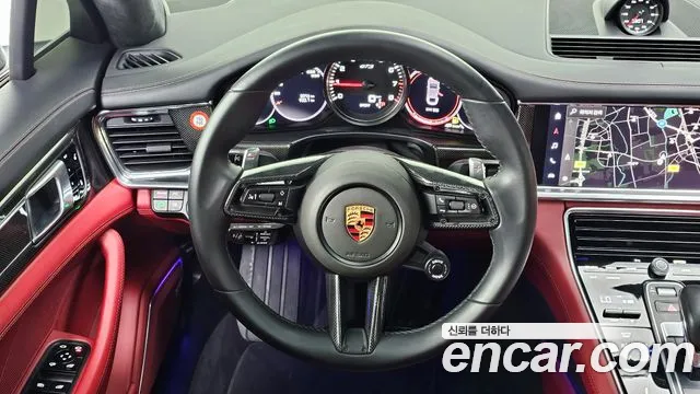 Porsche Panamera 2022
