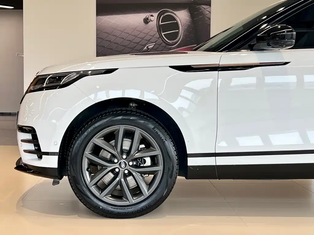 Land Rover Range Rover Velar 2024