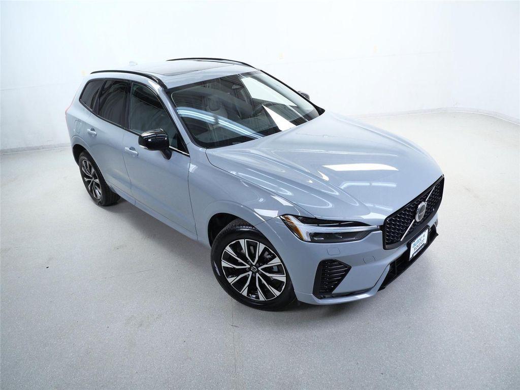 Volvo XC60 2025