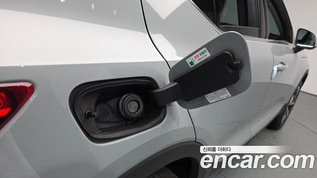 Volvo XC40 2024